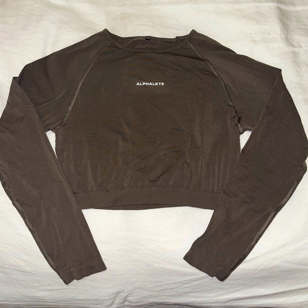 Alphalete Amplify Long Sleeve